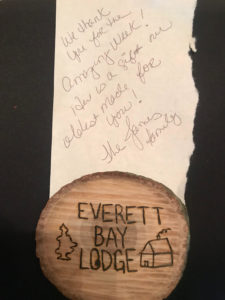 Everett Bay Lodge note and magnet