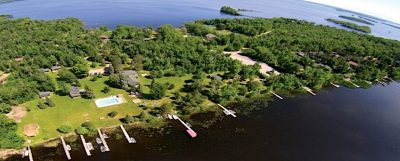 Lake Vermilion Resort: Everett Bay Lodge on Lake Vermilion - Tower, MN